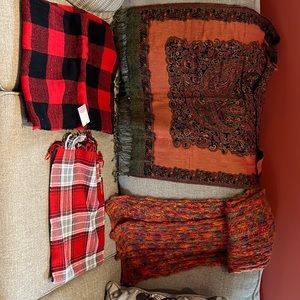 4 scarfs/wraps new never worn